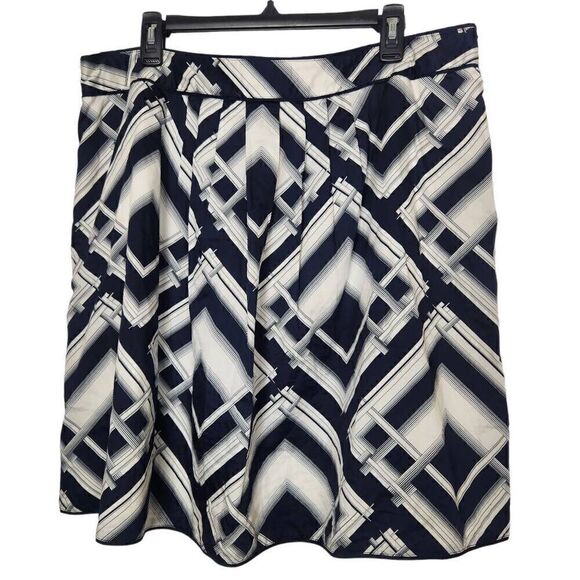 Talbots printed pleated skirt size 18 navy blue white - Picture 2 of 4